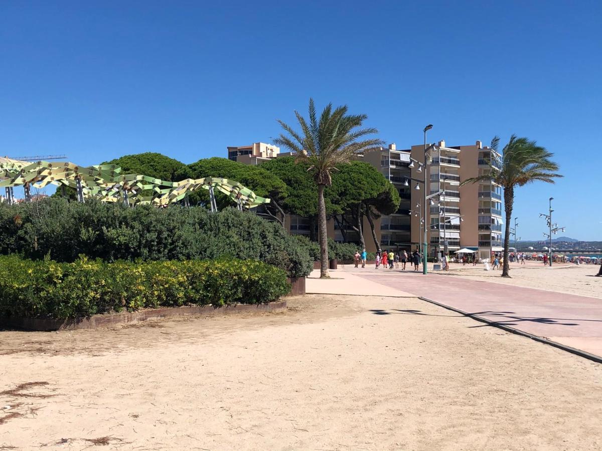 Pineda Beach 1A Linea De Mar & Parking La Pineda Buitenkant foto